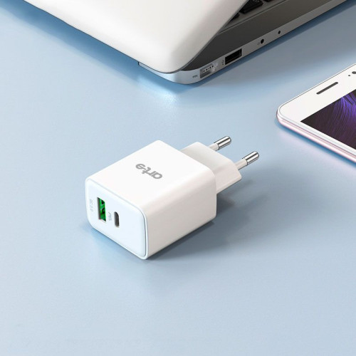Caricatore Doppio USB + Type C Universale